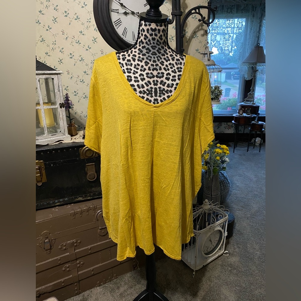Women’s Plus Size Tahari Yellow T-Shirt Size 3x